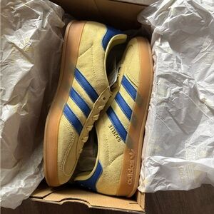 adidas Gazelle Indoor Powder Yellow Royal Blue JH5406 Size 8